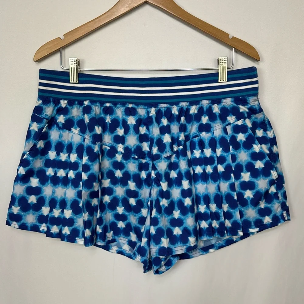Free People Movement Pleated Shorts Size XL‎ Blue White Women’s High Rise